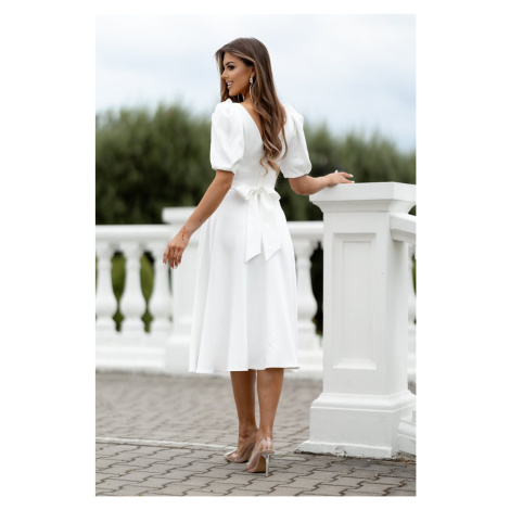 Lacoria Bílé midi šaty s balonovými rukávy
