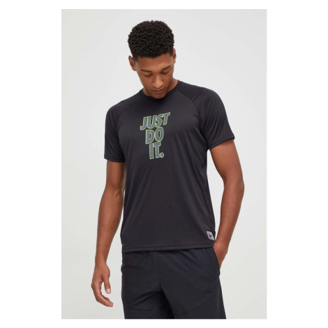 Tréninkové tričko Nike černá barva, s potiskem