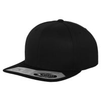 110 Fitted Snapback černý