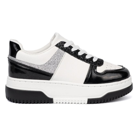 Pohodlné dámské černo-bílé tenisky na platformě