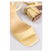 Žluté sandály na hrubém podpatku Eridanus