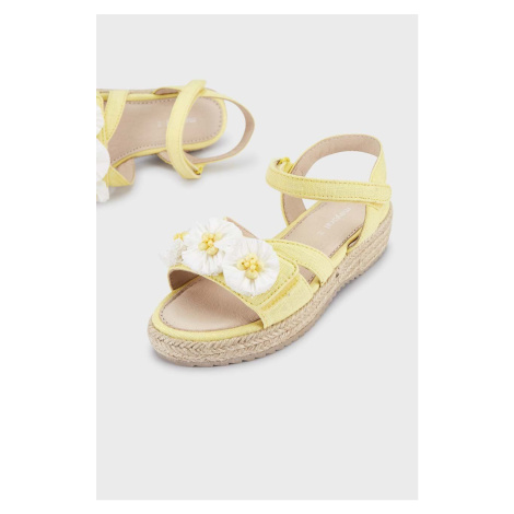 Dětské sandály Mayoral žlutá barva
