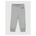 GAP Dětské tepláky boy logo joggers - Kluci