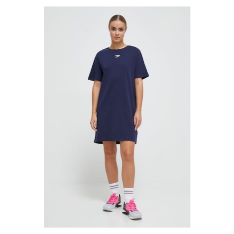 Bavlněné šaty Reebok tmavomodrá barva, mini