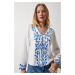 Happiness İstanbul Women's White V-Neck Embroidered Linen Blouse