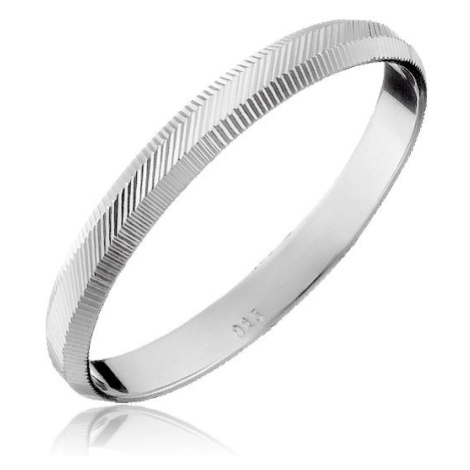 Stříbrný prsten 925 - svislé a diagonální vroubky, 2 mm Šperky eshop