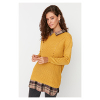 Trendyol hořčicová ozdoba detailního pleteného svetru