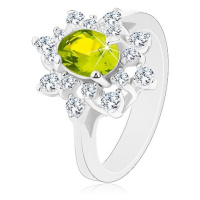 Prsten se stříbrným odstínem, blýskavý zeleno-čirý květ