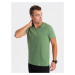 Ombre Clothing Bavlněné pánské zelené tričko s výstřihem do V V10-TSBS-0145