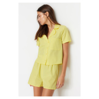 Sada pyžama z tkané látky Trendyol v žluté barvě z froté bavlny s košilí a šortkami