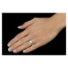 Snubní stříbrný prsten POESIA v provedení se zirkonem pro ženy