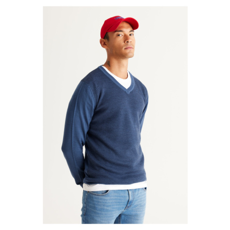 ALTINYILDIZ CLASSICS Men's Indigo-Navy Blue Standard Fit Regular Fit V Neck Knitwear Sweater AC&Co / Altınyıldız Classics