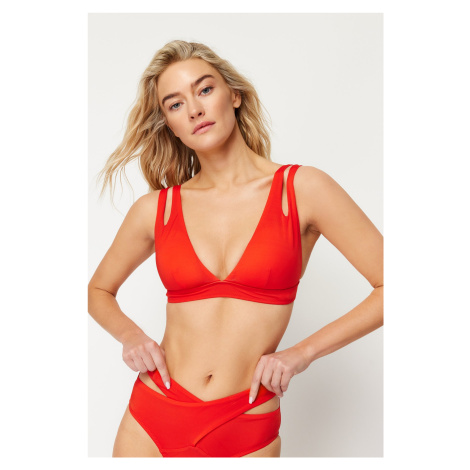 Trendyol Red Triangle Bikini Top With Cut Out/Window