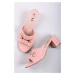 Růžové pantofle na hrubém podpatku Sania