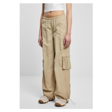 Urban Classics / Dámské široké nylonové kalhoty Crinkle Cargo Pants concrete