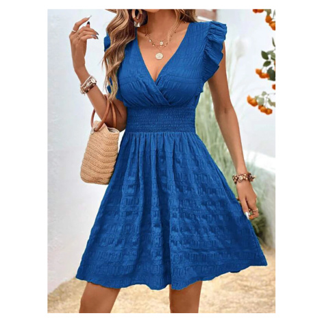 Áčkové šaty na léto s obálkovým výstřihem