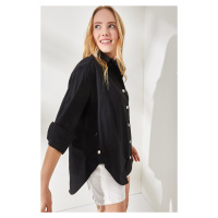 Olalook Women's Black Oversized Woven Shirt with Buttons at the Sides