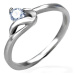 Zásnubní prsten stříbrné barvy, ocel 316L, kulatý čirý zirkon a zvlněné rameno