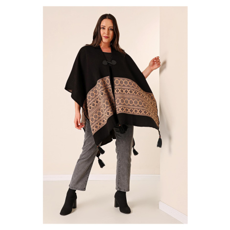 By Saygı Ethnic Patterned Bone Buttoned Tassel Poncho