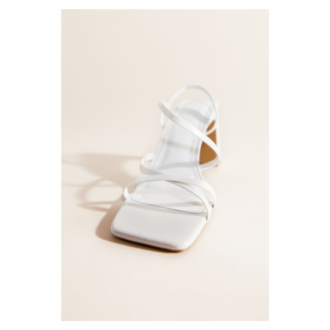 H & M - Sandálky's blokovým podpatkem - bílá H&M