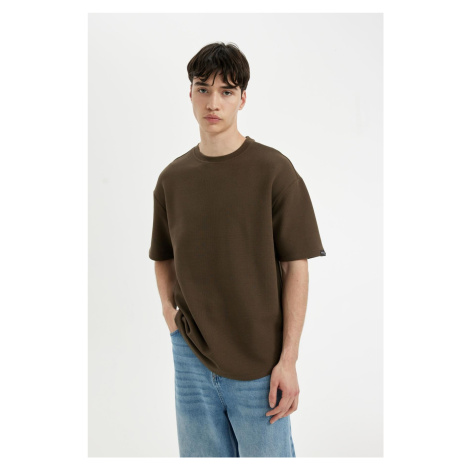 DEFACTO Comfort Fit Crew Neck Short Sleeve Basic T-Shirt