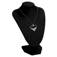 Něžný dámský náhrdelník s chirurgické oceli Love 4