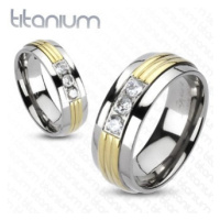 Prsten z titanu - pozlacený střed, tři čiré zirkony