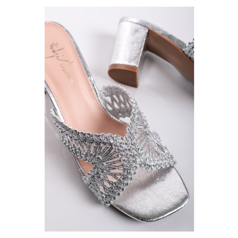 Stříbrné pantofle na hrubém podpatku Penelope Sergio Todzi