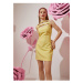 Koton Lodičkový výstřih rovný nad kolena žluté dámské šaty Rachel Araz