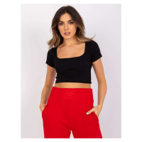 ČERNÝ DÁMSKÝ CROP TOP S KRÁTKÝMI RUKÁVY -BLACK Černá