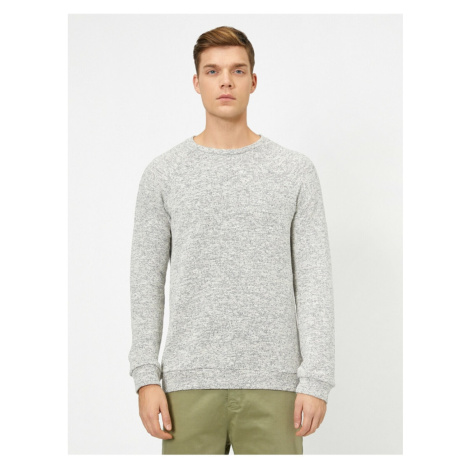Koton Men's Gray Crew Neck Muline Fabric Seasonal Slim Fit Sweater