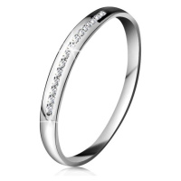 Briliantový prsten v bílém 14K zlatě - blýskavá linie drobných čirých diamantů