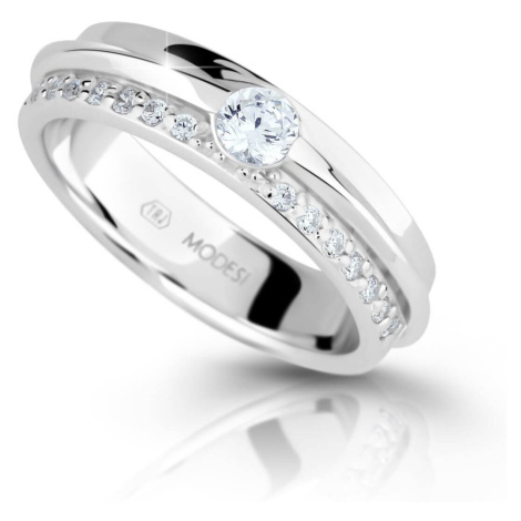 Modesi Třpytivý stříbrný prsten se zirkony M16020