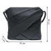 Černá crossbody kabelka s šikmými vzory