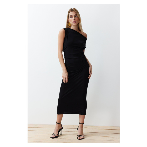 Trendyol Black Fitted Body-Fitted Boat Neck Zero Sleeve Flexible Knitted Knitted Midi Pencil Dre