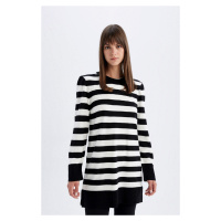 DEFACTO Regular Fit Crew Neck Striped Slit Long Sleeve Knitwear Sweater Tunic Z9007az24au