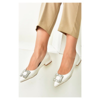 Fox Shoes White Women's Low-Heeled Casual Shoes