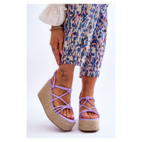 módní sandály na klínu s prýmkem Nessia