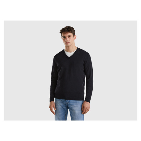Benetton, Black V-neck Sweater In Pure Merino Wool United Colors of Benetton