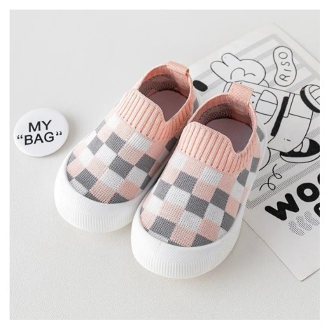 Dětské slip-on tenisky s protiskluzovou podrážkou