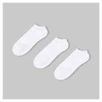 Cropp - Sada 3 párů bílých kotníkových ponožek - Bílá