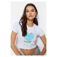 Trendyol White Heart Printed Fitted/Simple Crop Crew Neck Cotton Stretch Knitted T-Shirt