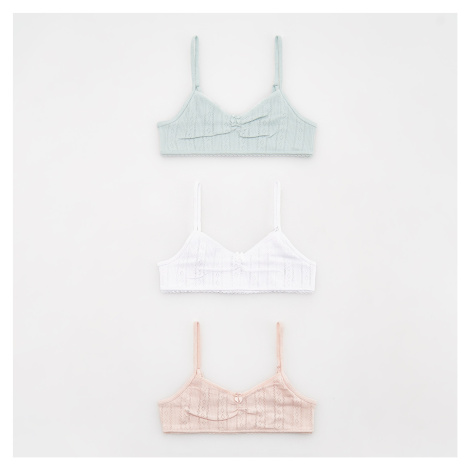 Bílé dívčí lambády a podprsenky