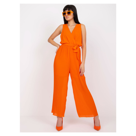 Oranžový dámský plisovaný overal Fashionhunters