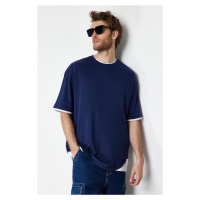 Trendyol Námořnická modrá oversize/wide-fit bílé panelové tričko s krátkým rukávem ze 100% bavln