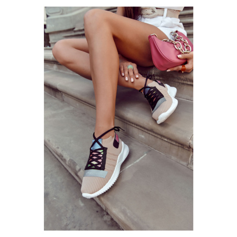 Dámská sportovní obuv nazouvací Klayra