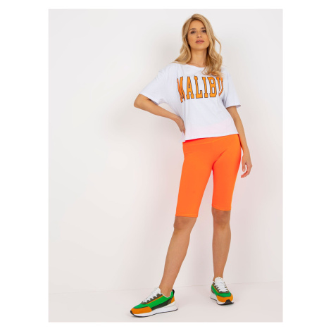 Bílý a fluo oranžový letní set s tričkem s nápisem Fashionhunters