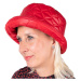 Prošívaný dámský nepromokavý klobouk červený