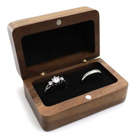 OLIVIE Dřevěná krabička na snubní prsteny OŘECH 7538