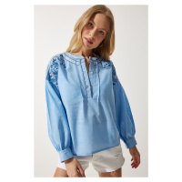 Happiness İstanbul Women's Sky Blue Embroidered Linen Blouse